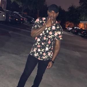 Meet your Posher, Lachristopher